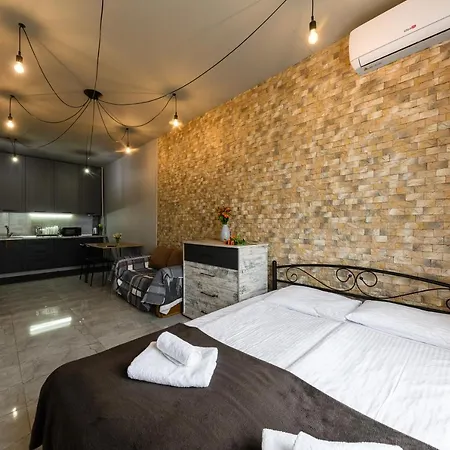 Apartment смарт-студія в центрі біля парку